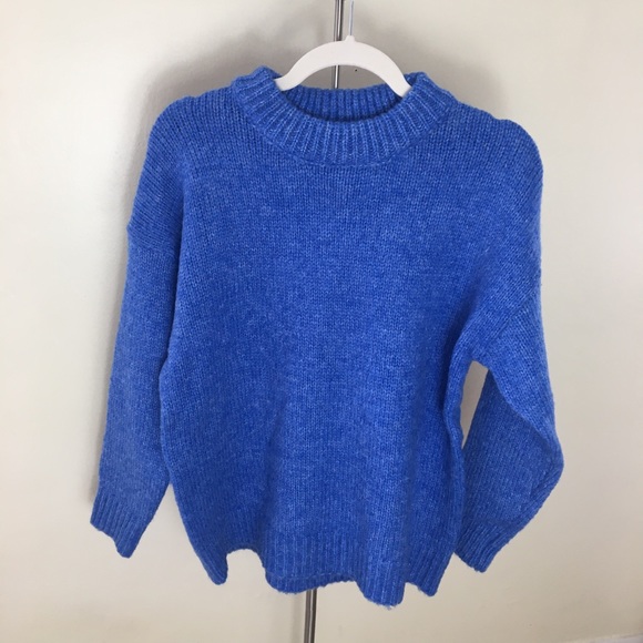 NWT oversized blue sweater - Picture 4 of 10